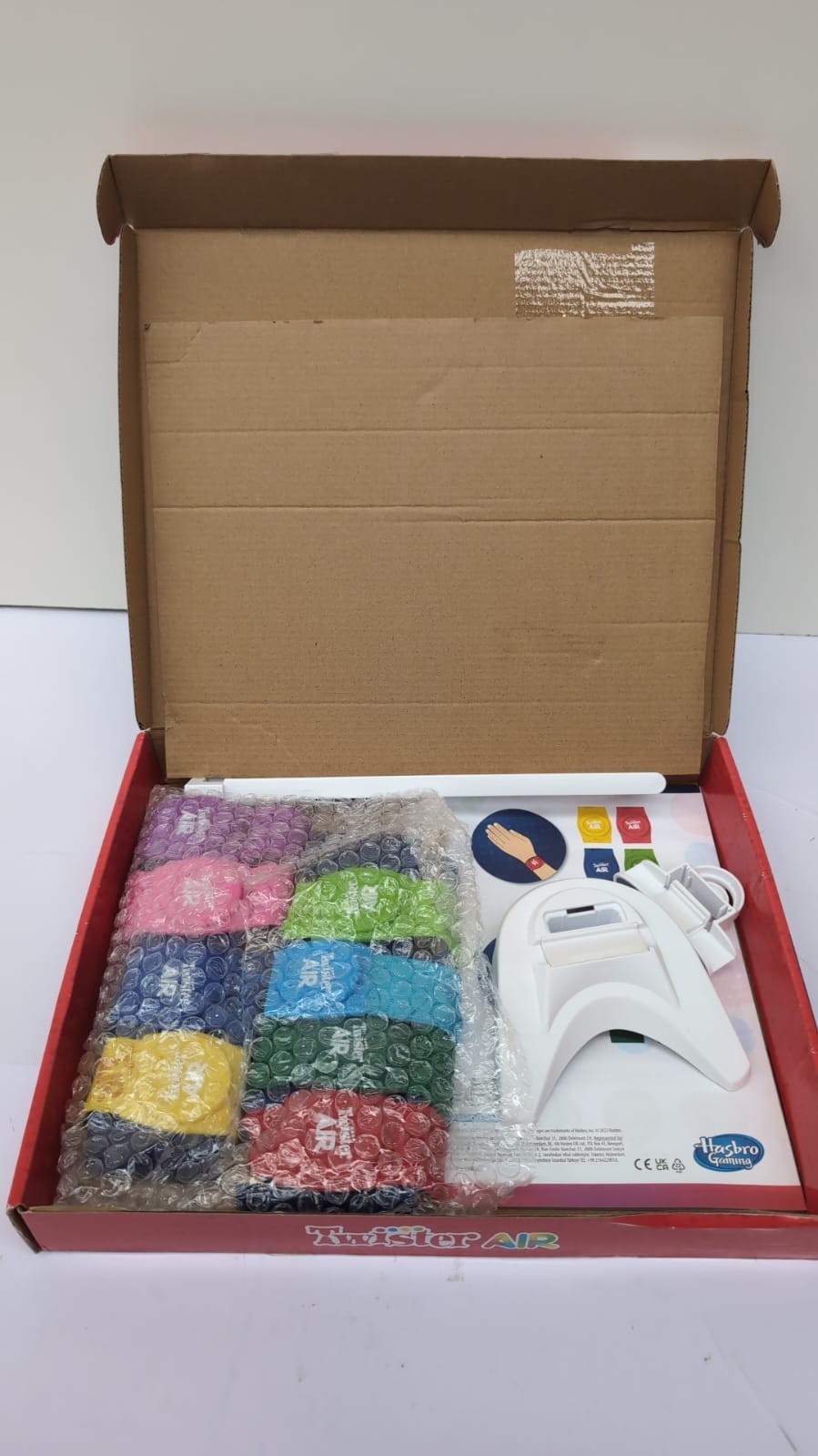 Hasbro Gaming Twister Air Game, Twister Game with Augmented Reality App(USED)