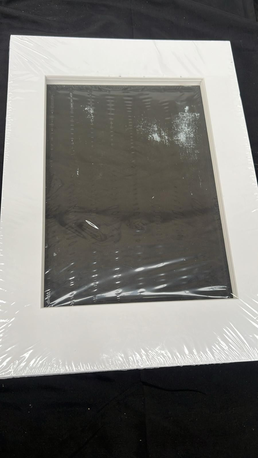 Pack of 10 Picture Frame White Mounts