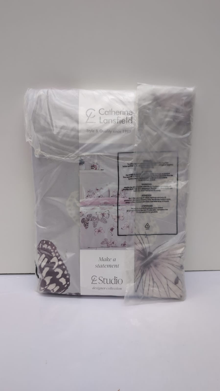 Catherine Lansfield  Scatter Butterfly Single Duvet Cover Set (pack damaged)