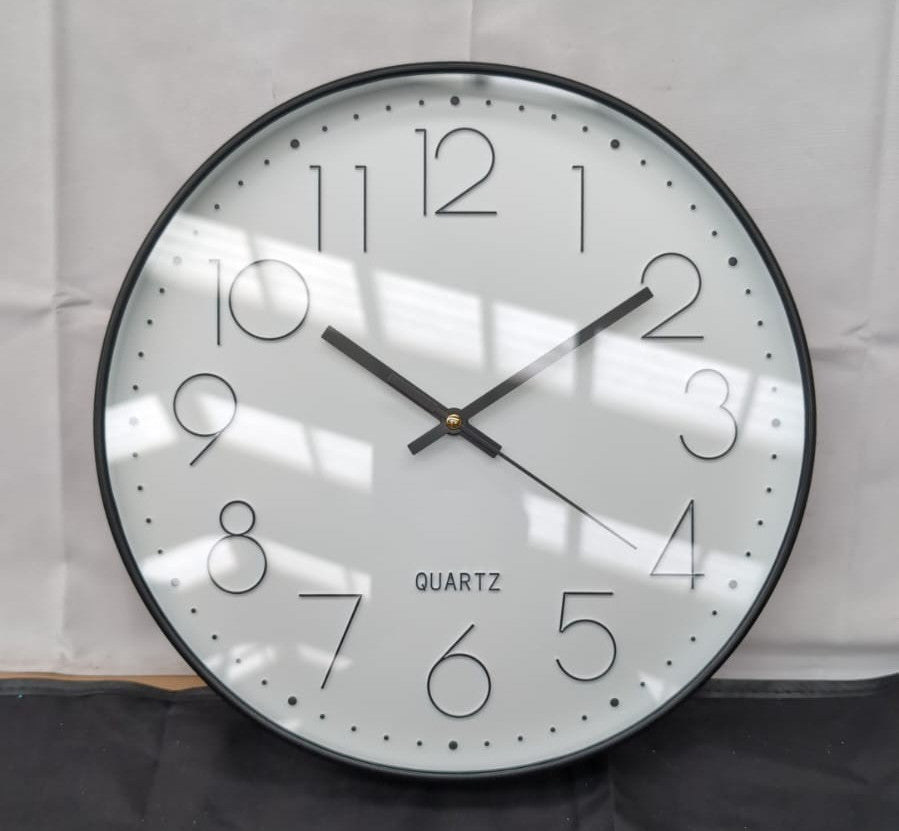 Modern Wall Clock Quartz Battery Operated Round
