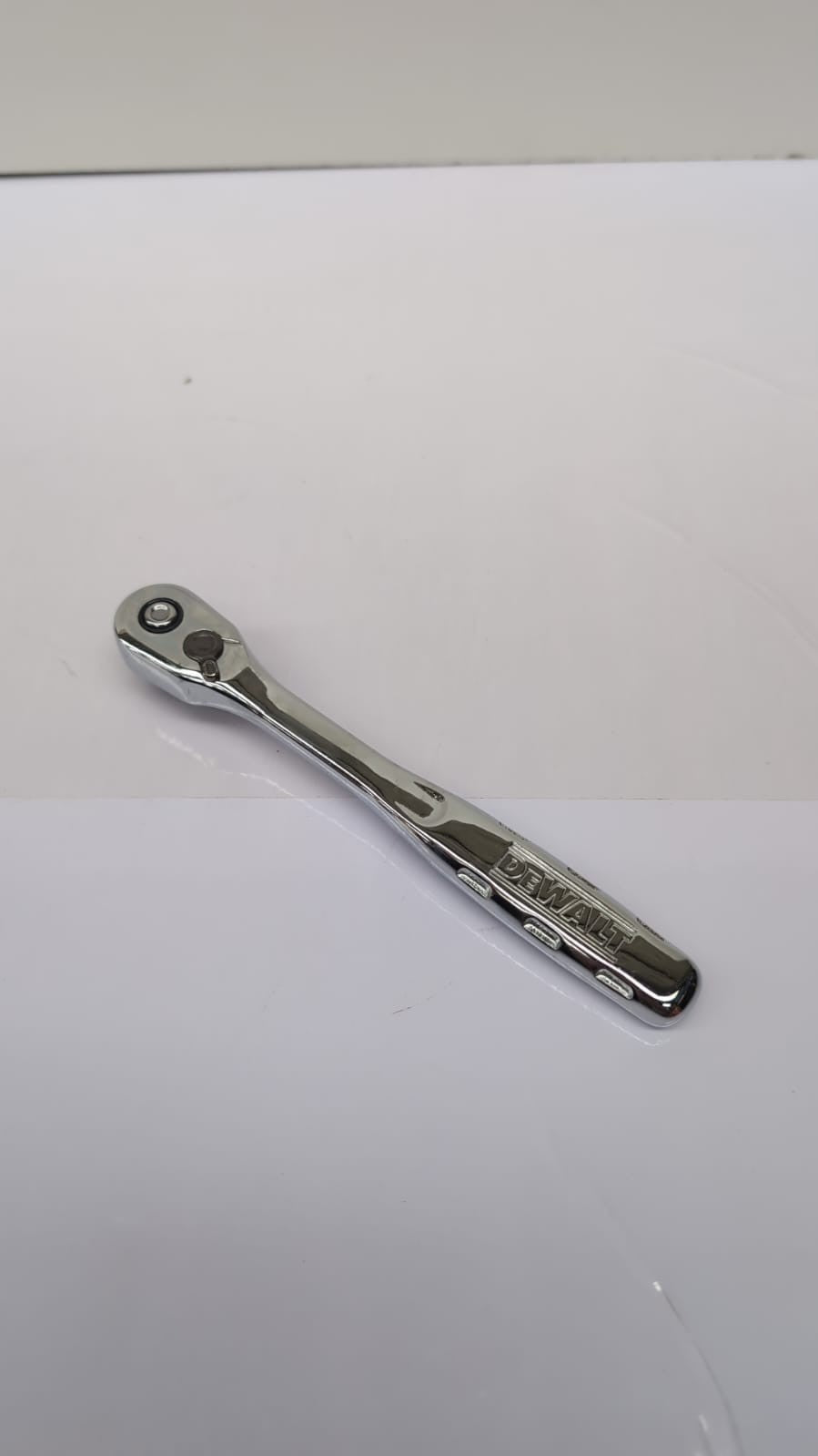 DEWALT Ratchet, Quick Release, SAE, 3/8-Inch Drive (DWMT81097)(USED)