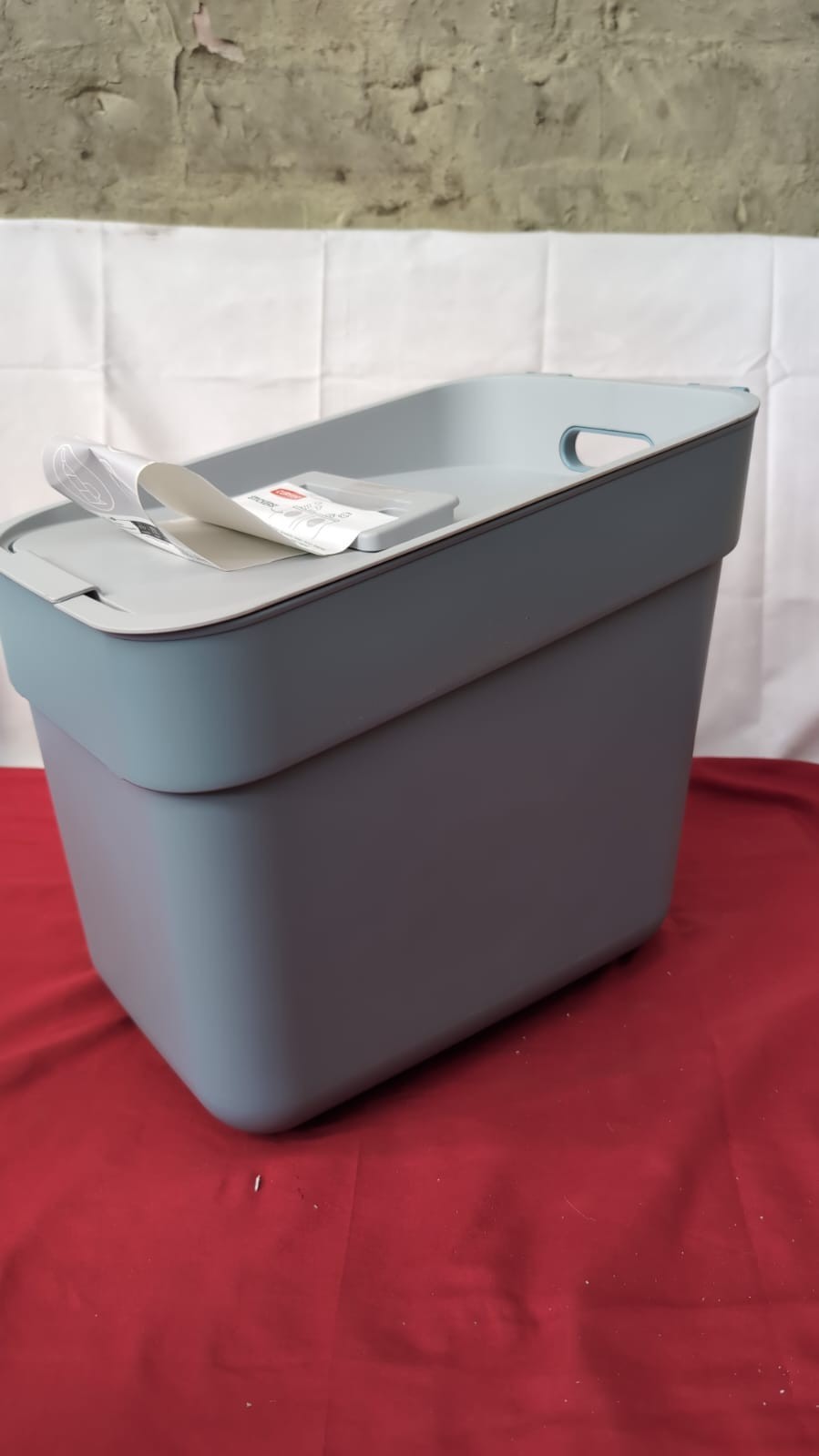 Curver Ready to Collect 20L Recycling Lift Top( warehouse damage missing screws)