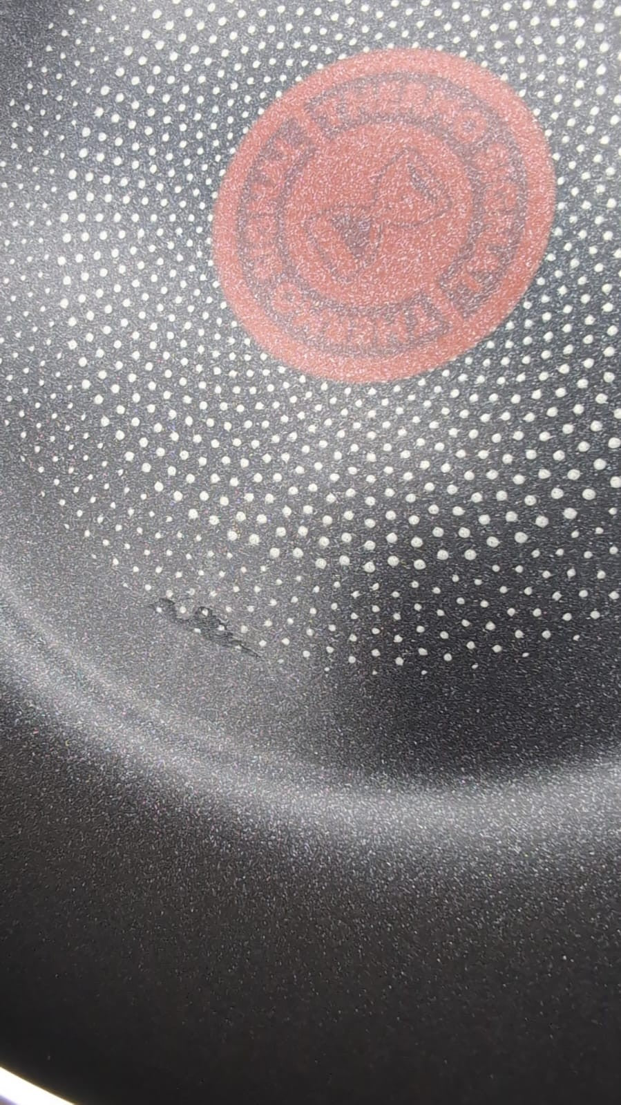 Tefal Titanium Fusion Frying Pan 20 cm (small scuff on bottom and on surface)