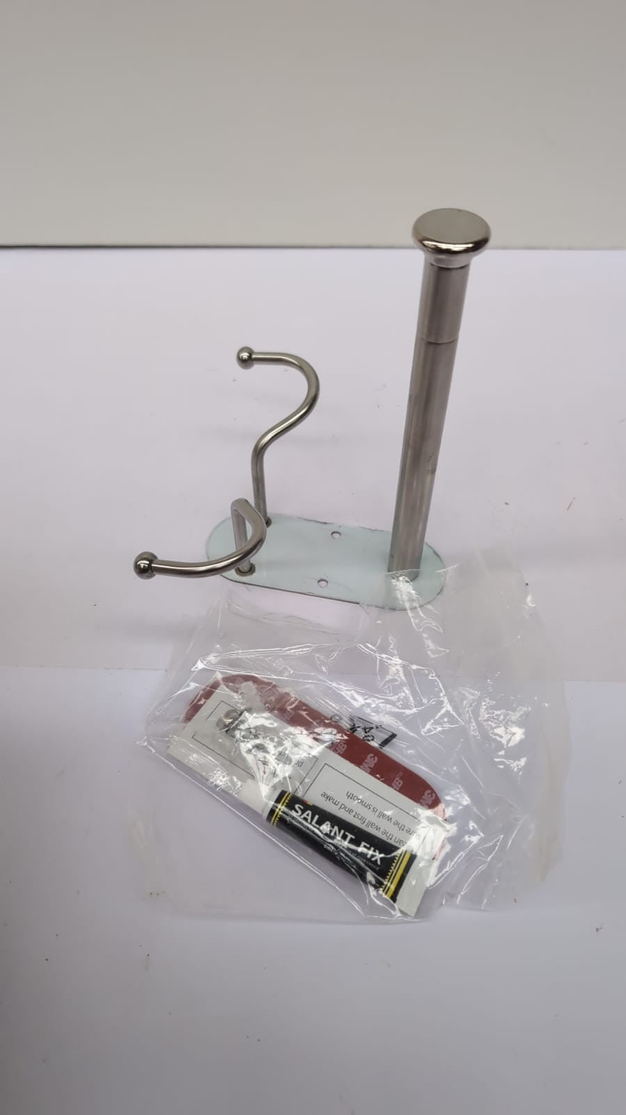 Retractable Clothes Hanger Storage organiser with Two Multi-Purpose coat Hooks