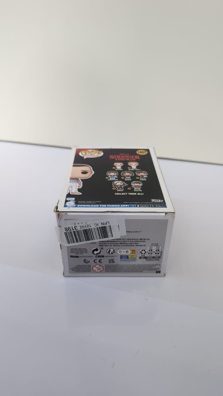 POP! TV: Stranger Things - Finale Eleven #1457 Bundled  (BOX DAMAGED)