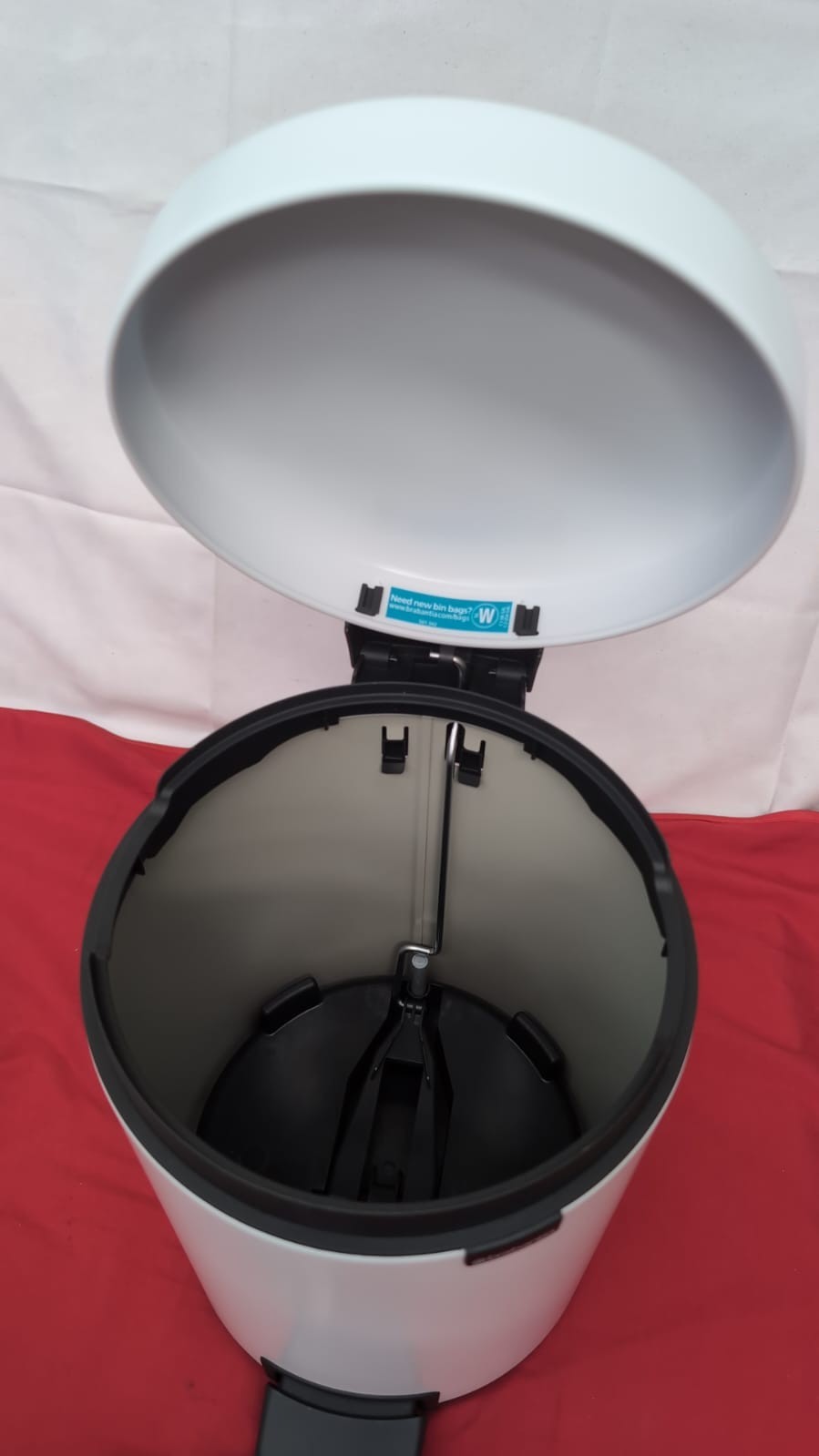 Brabantia  NewIcon Pedal Bin 5L  Small Waste Bin (box damaged missing inner bin)