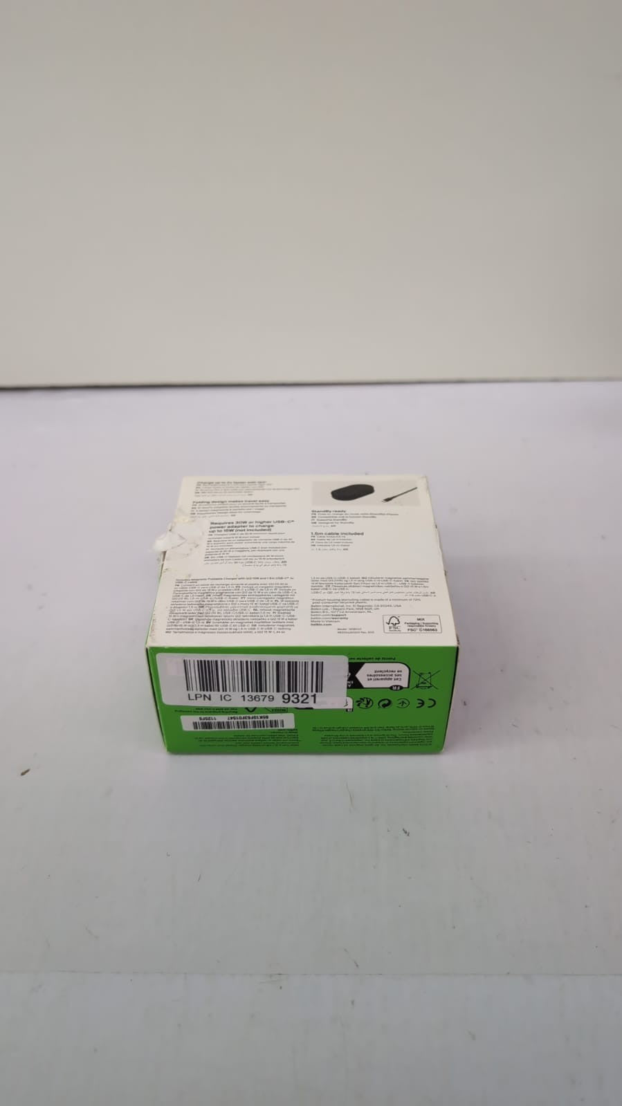 Belkin BoostCharge MagSafe Charger, Magnetic Foldable Wireless (BOX OPENED)