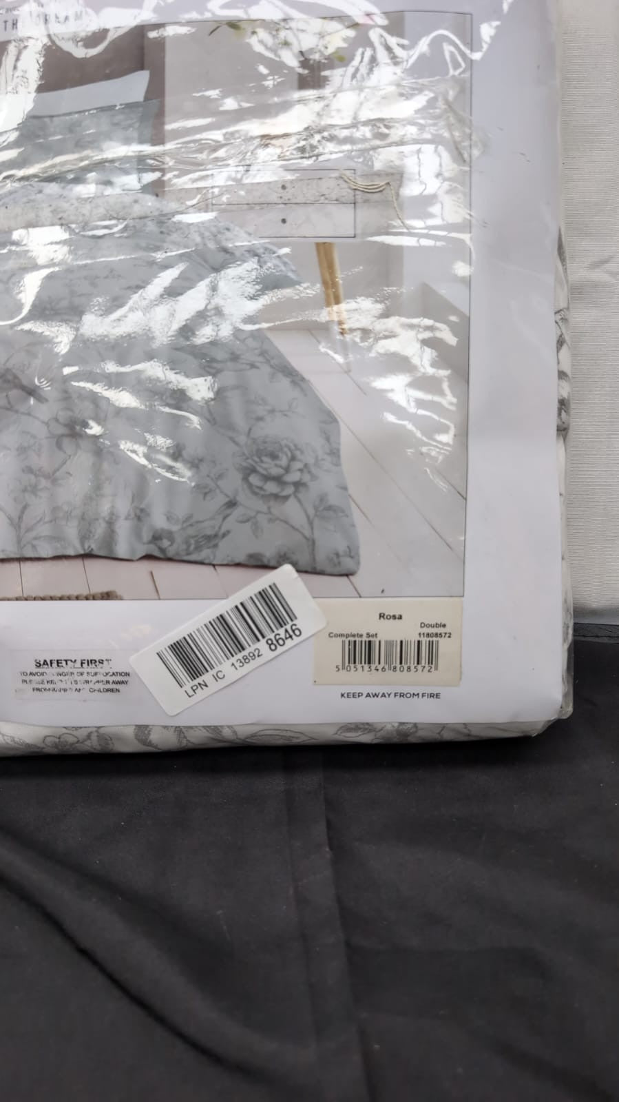 Super Dreamer Blossom Complete Bed Set - Reversible  Double Floral Quilt Cover