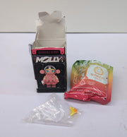 POP MART MEGA SPACE MOLLY (BOX DAMAGED)