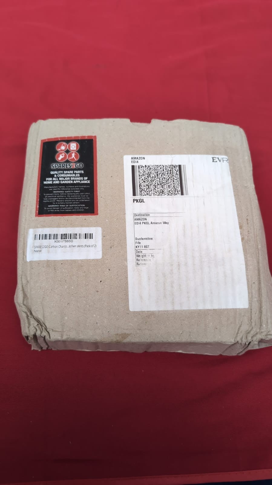 SPARES2GO Carbon Charcoal Vent Filter for CDA Cooker Extractor Hood (Pack of 2 )