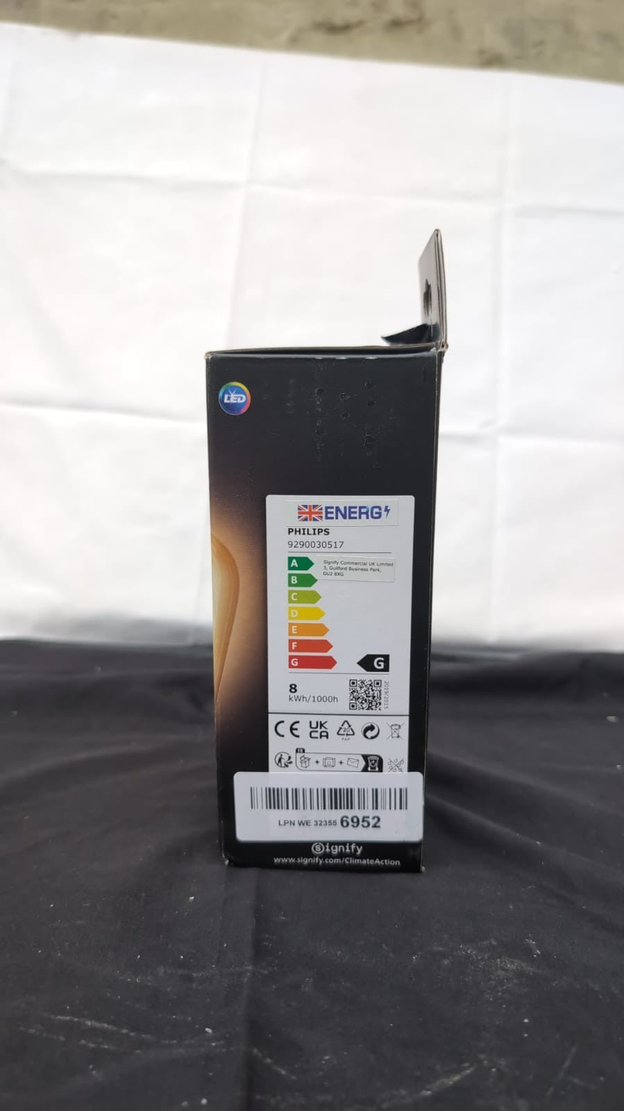 Philips Hue White Filament Regular ST64 LED Smart Light Bulb E27 (BOXDAMAGED)