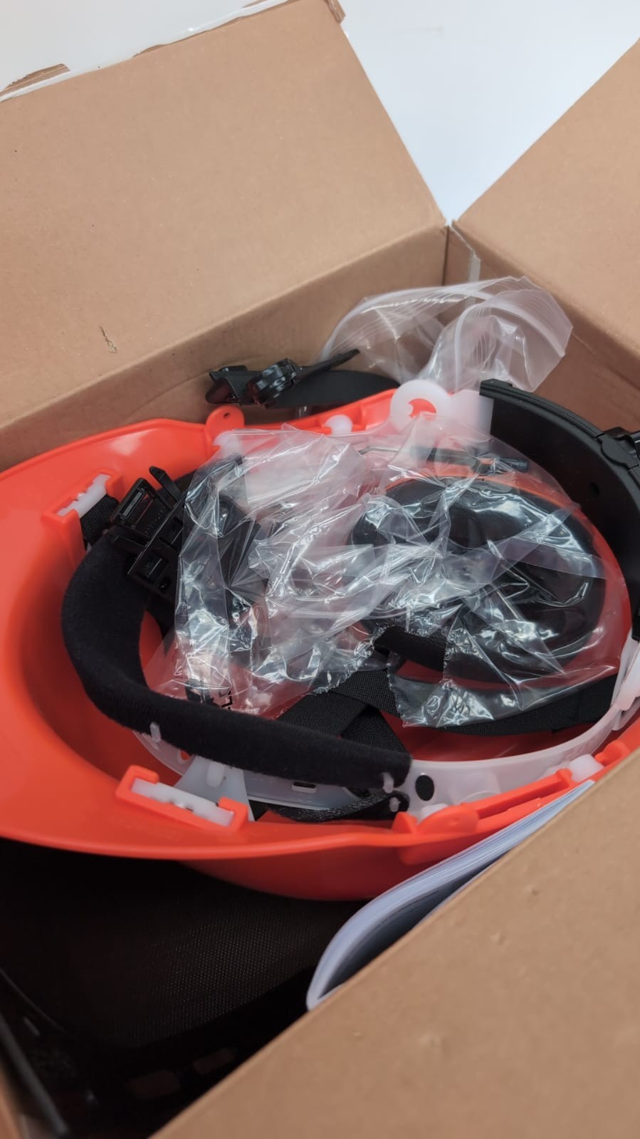 OREGON Yukon Chainsaw Safety Helmet w/ Protective(box opened)