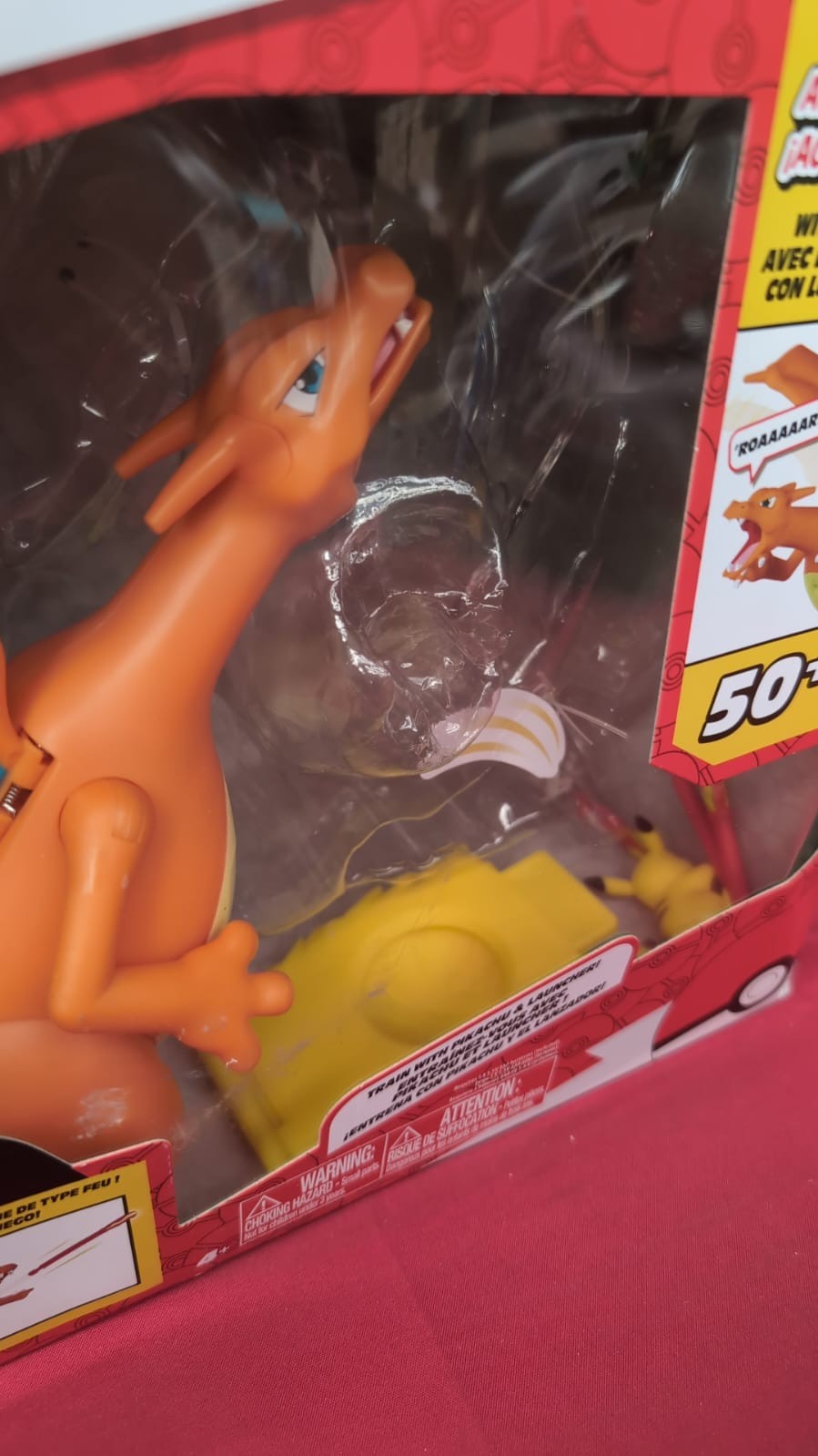 Pokemon Deluxe Feature Figure - Charizard(BOX DAMAGED)