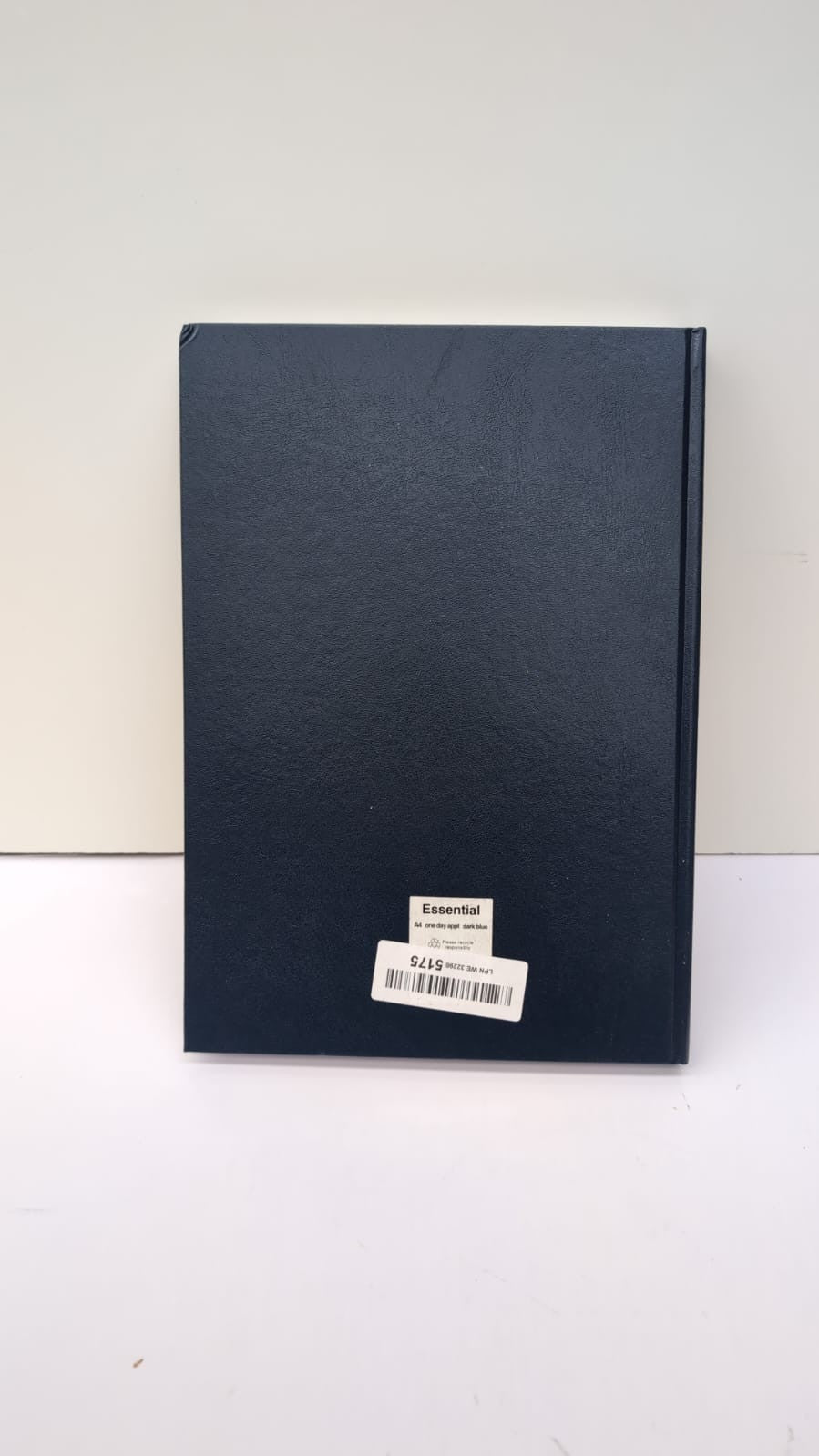 Essentials'Mid/Academic Year Planner,  2025-2026,Appointments Diary(small dent )