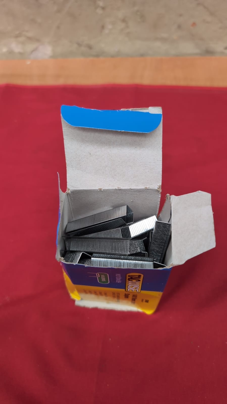 Tacwise Type 140/10mm Heavy Duty Galvanised Staples, Pack of 2500(BOX DAMAGED)