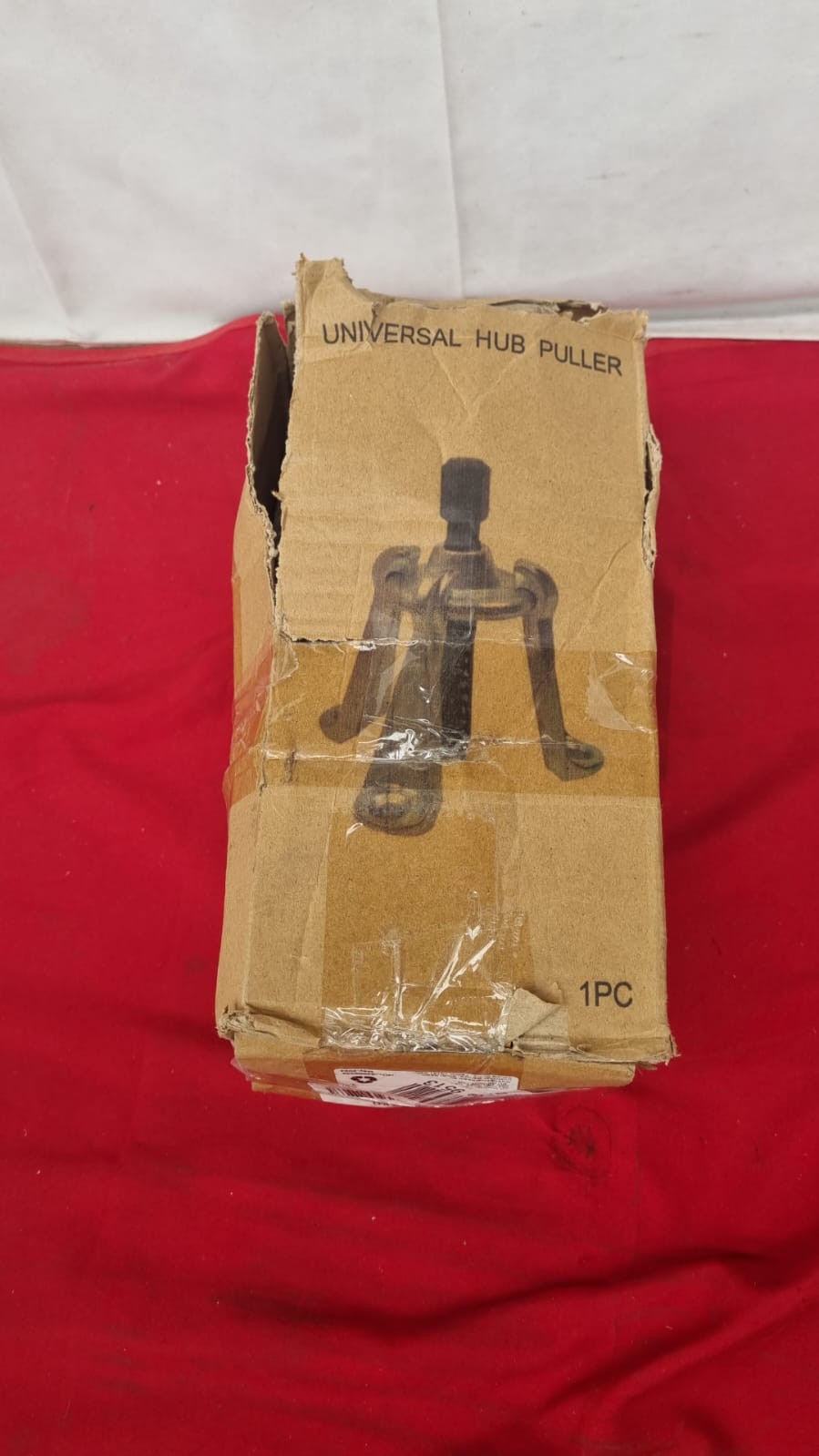 7394 Universal Hub Puller (box damaged)