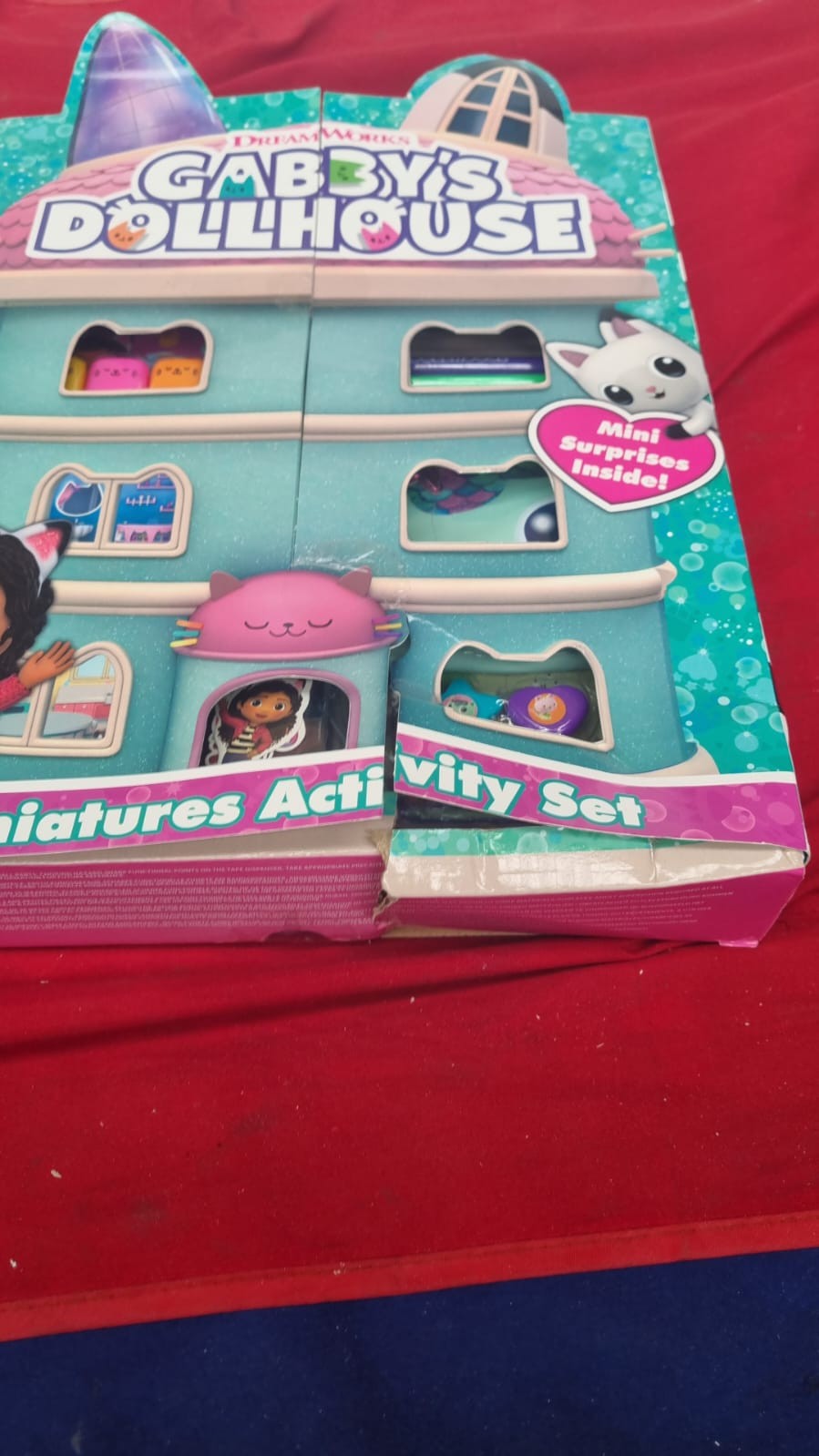 Dreamworks Gabby's Dollhouse Miniatures Activity Set Creative (box damaged)