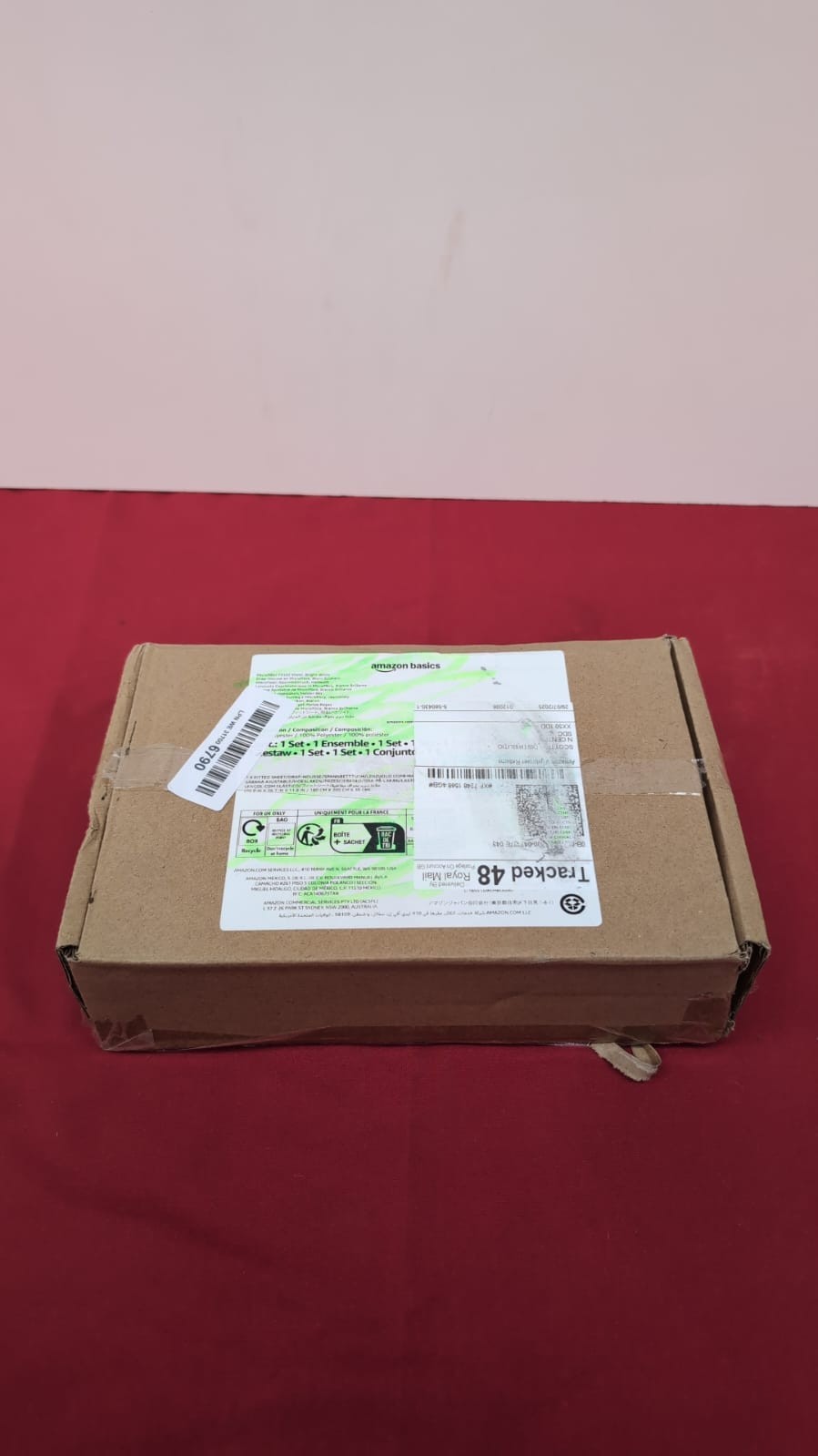 Amazon Basics  Microfibre Fitted Sheet, Deep Pocket,Bright White(BOX DAMAGED)