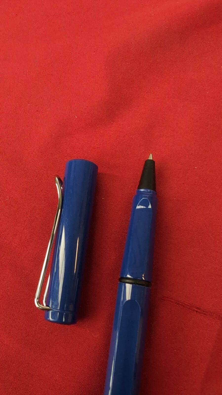 LAMY safari blue - Pen with ergonomic grip polished (packaging damaged)