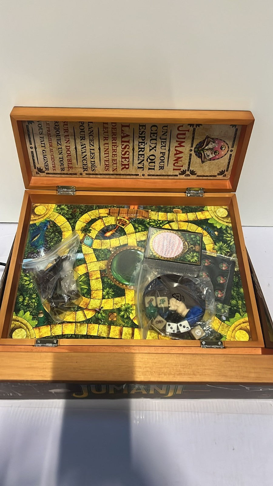 Spin Master JUMANJI, board game with many challenges (box damaged)