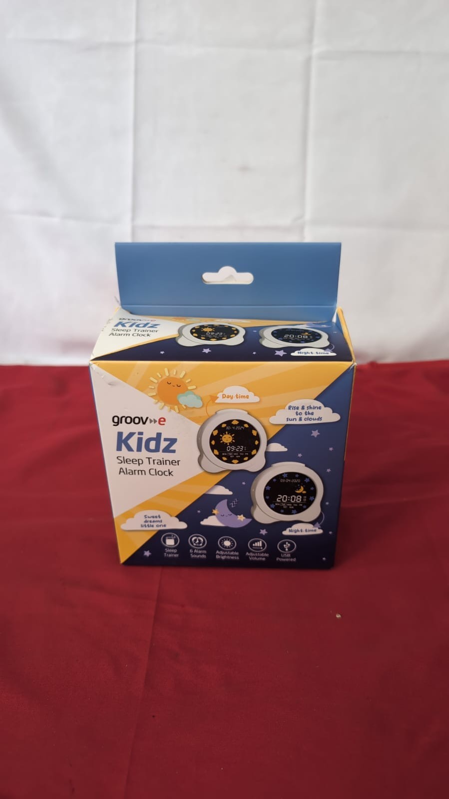 groov e Kidz Sleep Trainer Clock - Kid's Digital Alarm Clock for Sleep Training