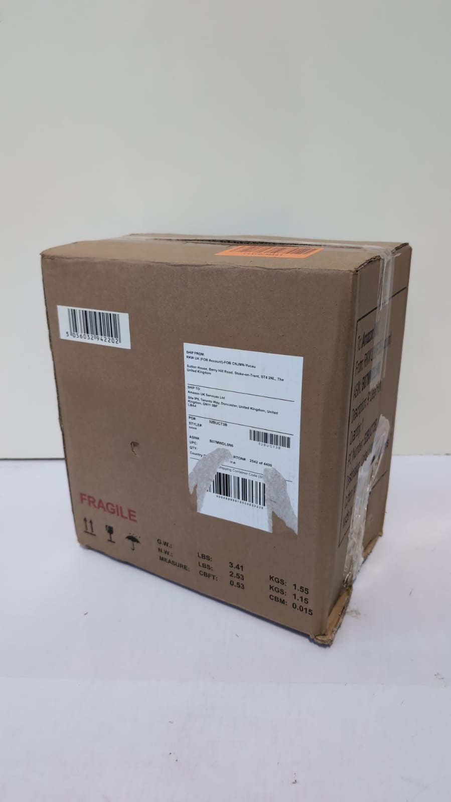 Signature S40008 9” 2 Speed Desk Fan with Oscillation, Adjustable Tilt, White