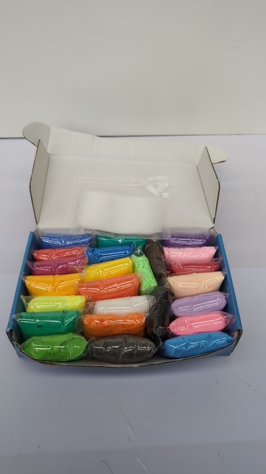 iFergoo Air Dry Clay, 24 Colors Modelling Clay (box damaged)
