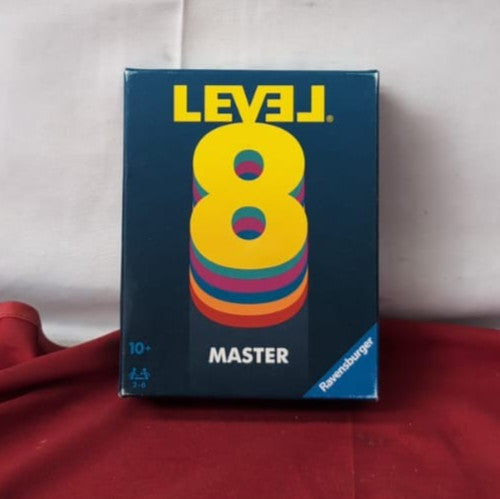 Ravensburger Level 8 -Master Version of The Popular Card 2-6 (packaging damaged)