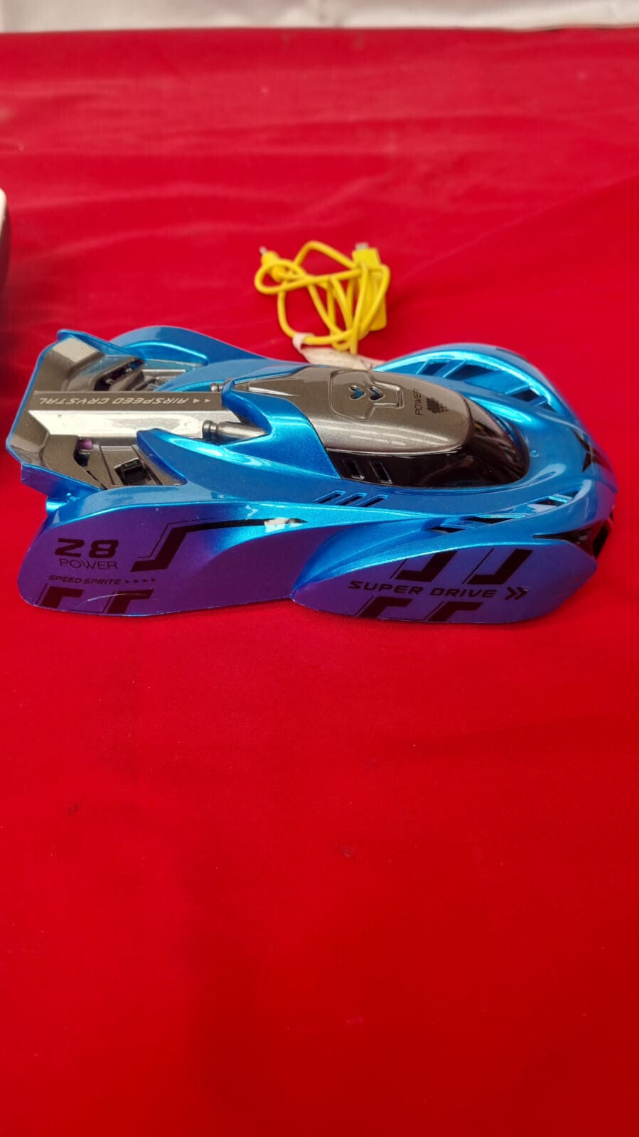 RED5 Wall Climbing Super Car in Blue with Vacuum Suction Tech and IR Controller