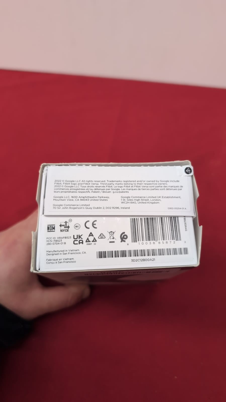 Google Fitbit Versa 4 Fitness Smartwatch with built-in GPS compatible with iOS