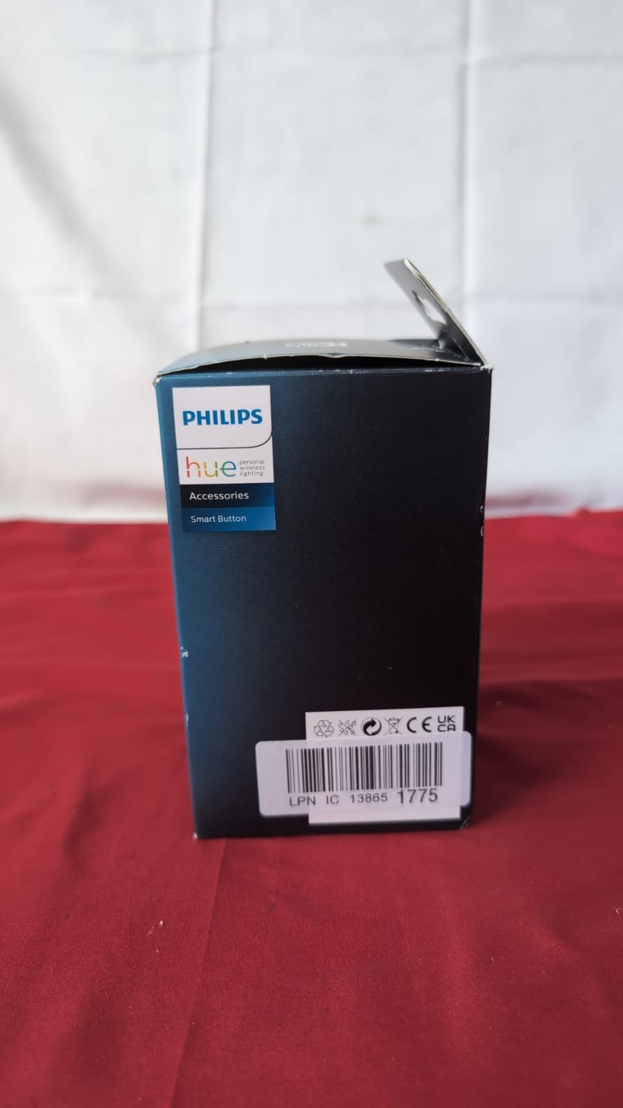 Philips Hue Smart Button Smart Lighting Accessory (BOX DAMAGED)