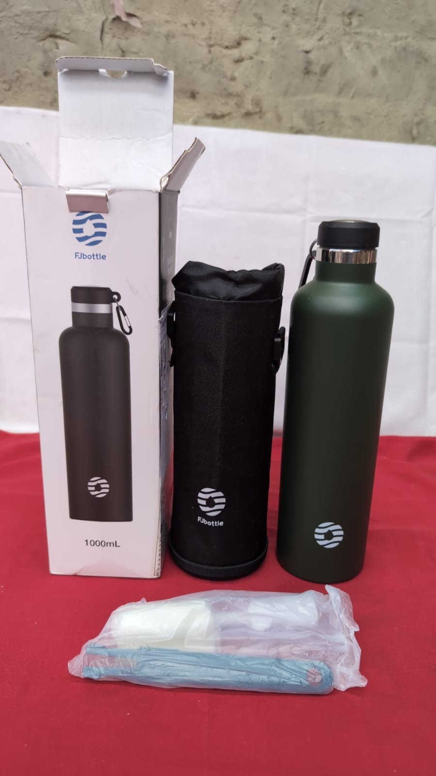 FJbottle Insulated Water Bottle Insulated Bottle ,1 L – Stainless Steel ,Green