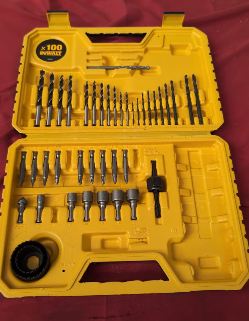DEWALT DT71563-QZ Combination Drill Bit Set - 100 Pieces Black (missing items)