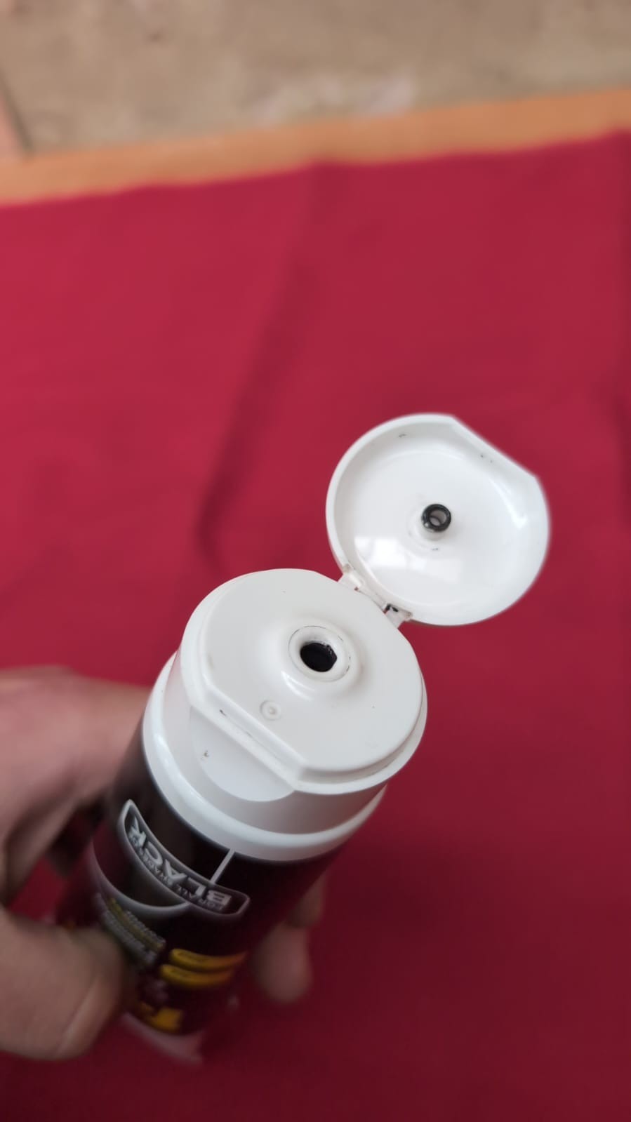 T-Cut  Black Scratch Remover Color Fast  150g( lid slightly damaged)