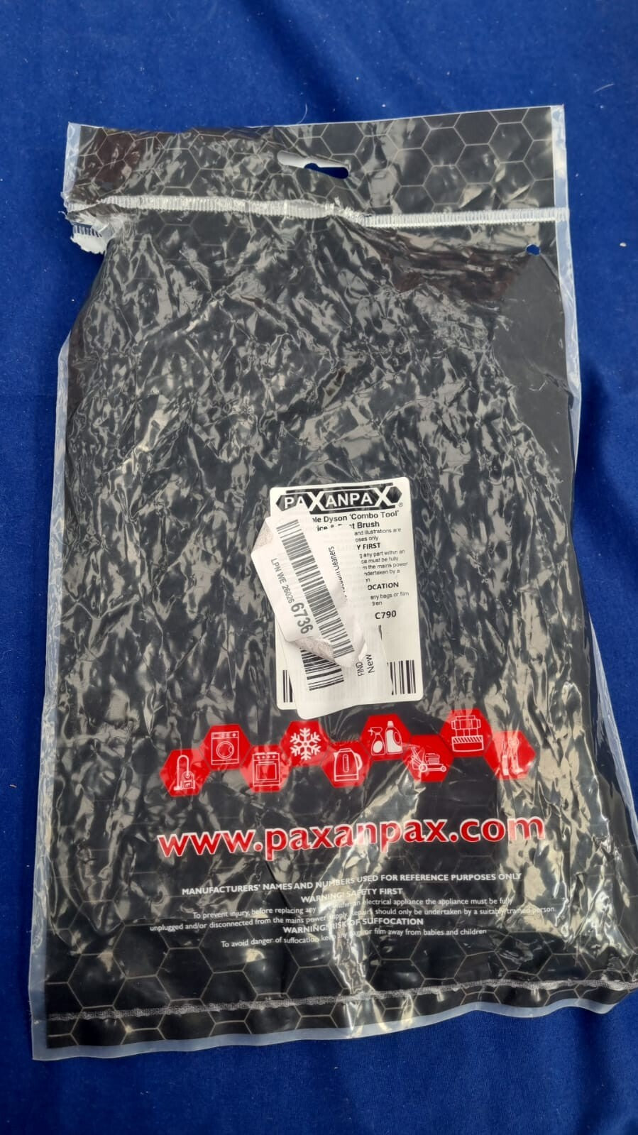 FIND A SPARE Brush Tool Crevice Combination For Dyson Vacuum (packang damaged)