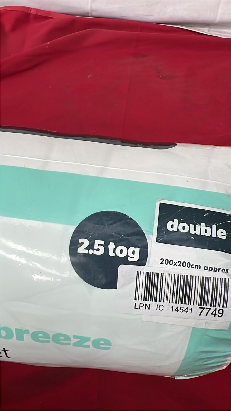 Silentnight Summer Breeze 2.5 Tog Double Duvet - Lightweight (Packaging Damaged)
