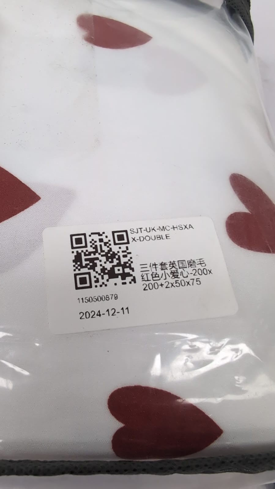 Three-piece set of Red small hearts Double 200x 200+2x50x75 Bedsheet