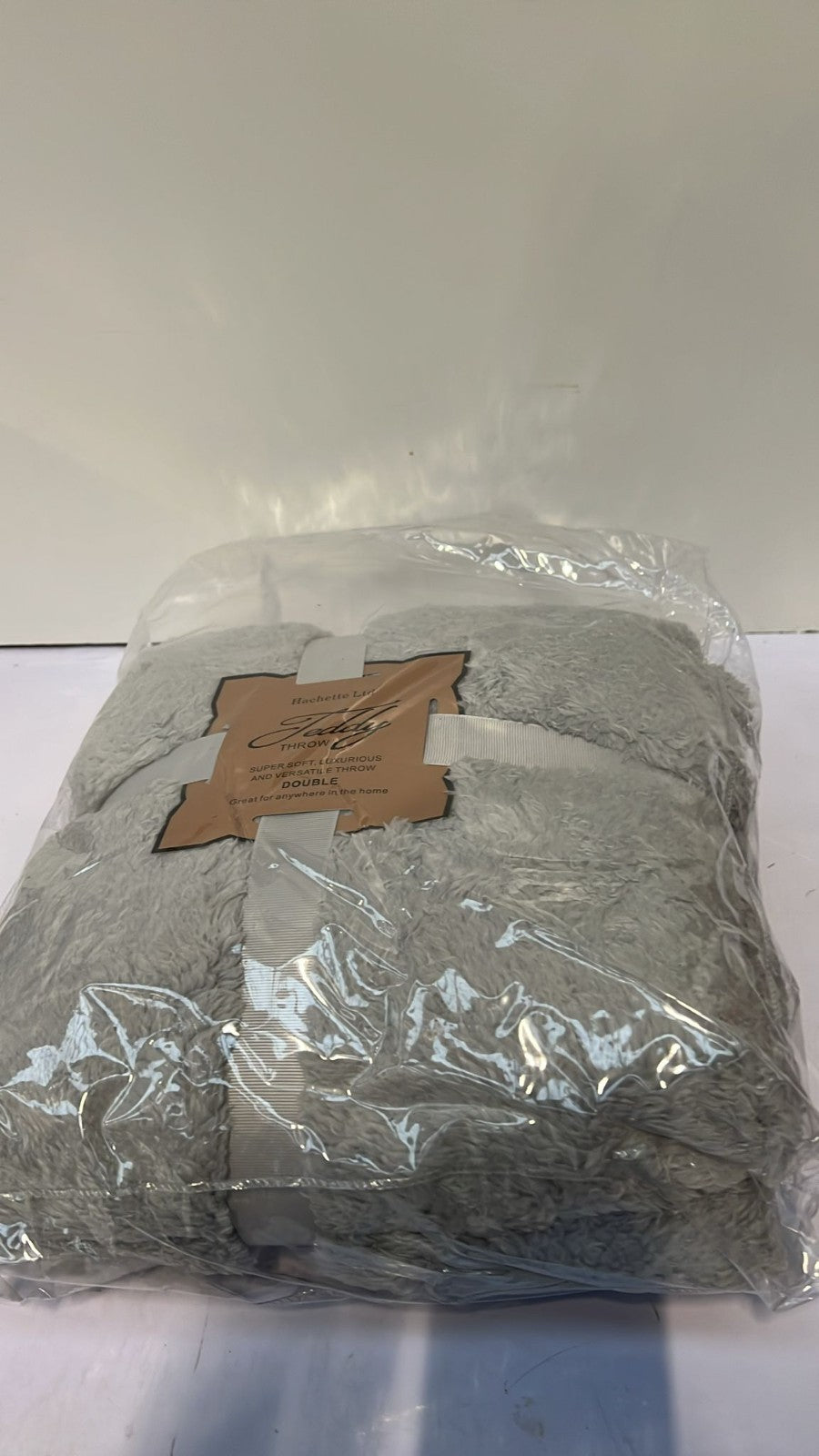 Hachette Teddy Fleece Throw Blanket Soft Warm Throw
