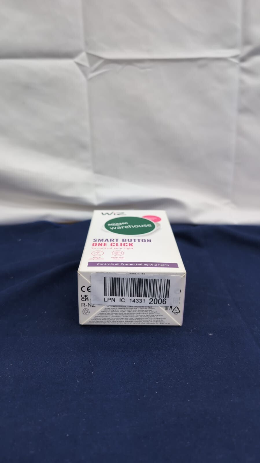 WiZ Smart Button Portable Accessory WiFi Connected. App Control (box damaged)