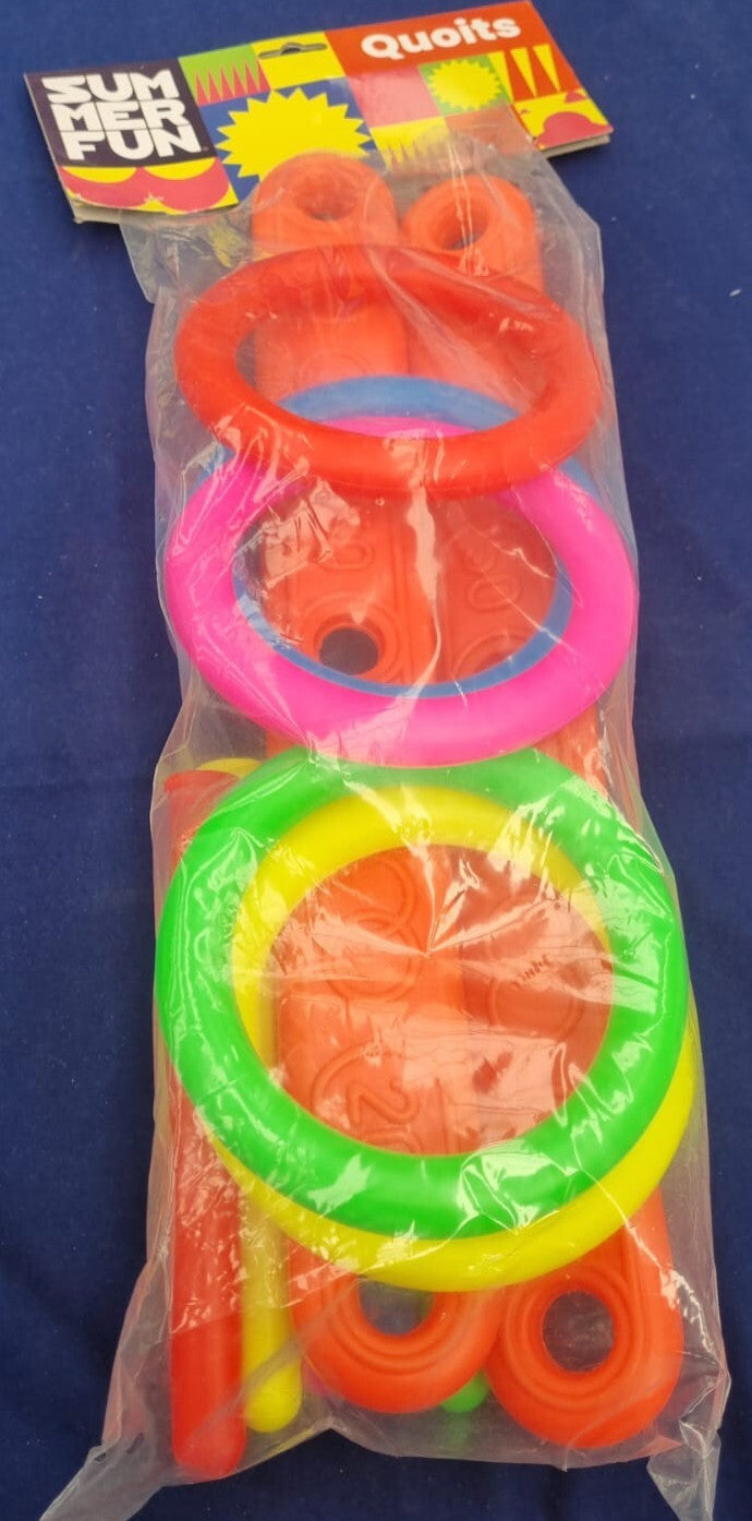 Quoits Set, Plastic Ring Toss Game for Kids, Outdoor (package damagrd)