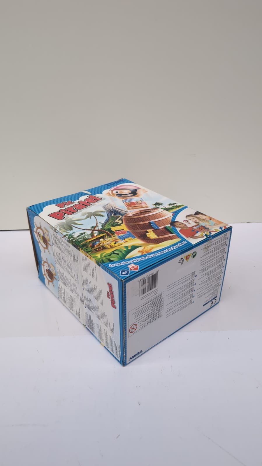 TOMY Pop Up Pirate Classic Children's Action Board Game