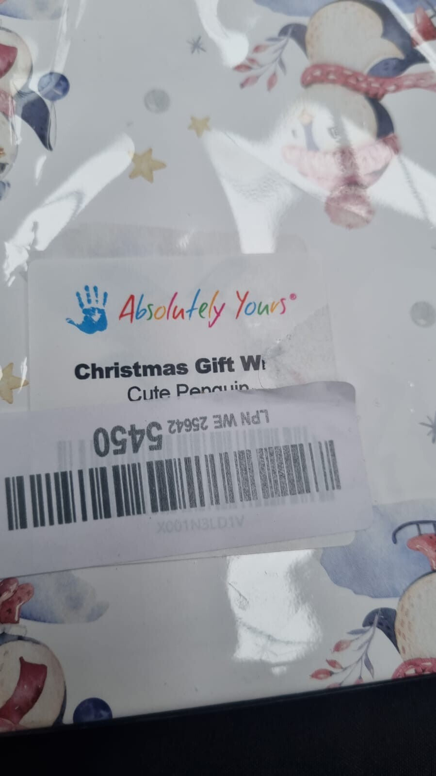 Christmas Wrapping Paper  Cute Penguin design. Gift Wrap