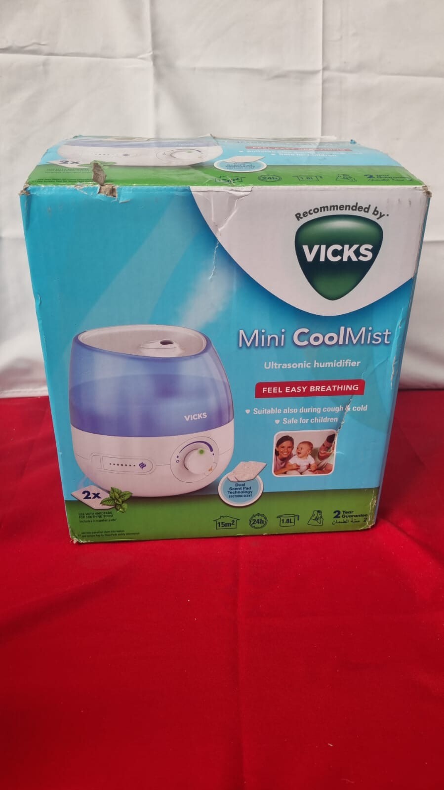 Vicks Mini Cool Mist ultrasonic humidifier - 1.8 L Tank (no pads box damaged)
