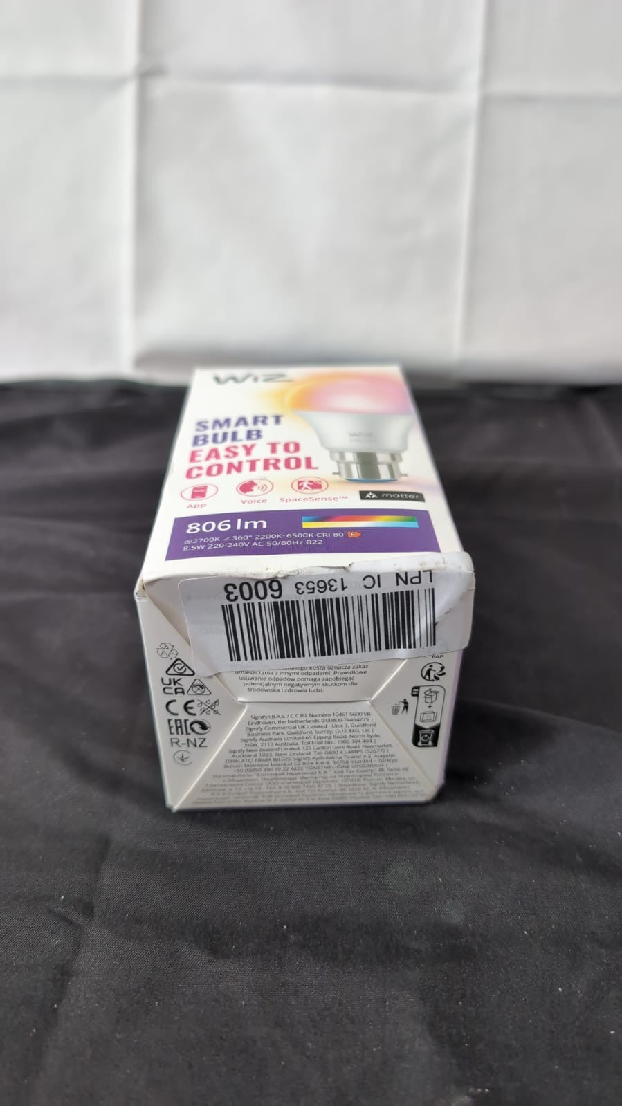 WiZ Smart Colour Bulb 8.5W,B22, Colour, Motion Sensor, (PACKAGING DAMAGED)