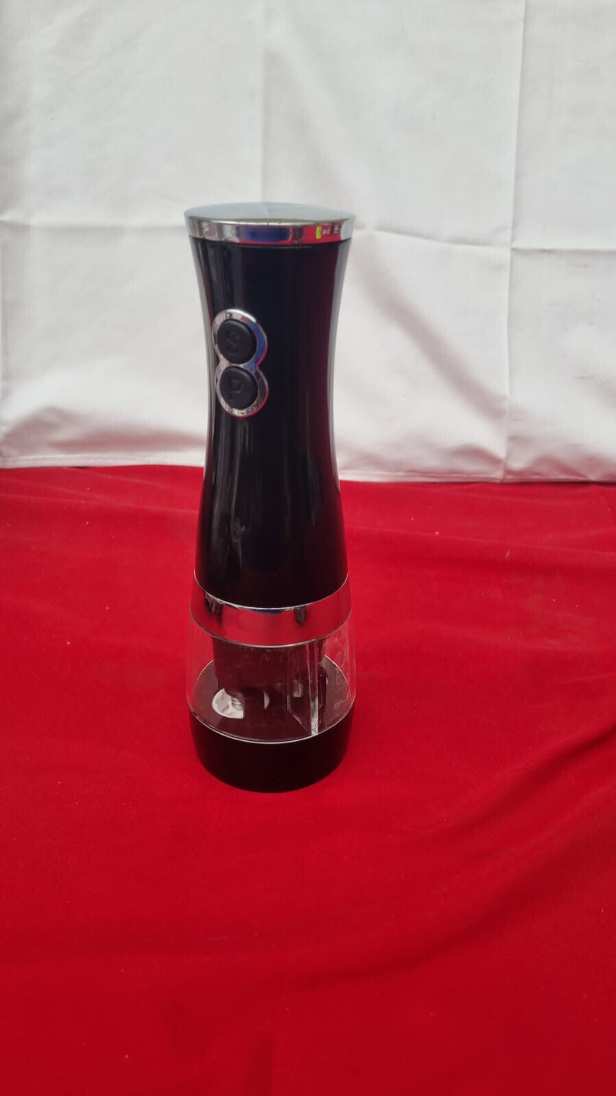 Tower T847004BLK Electric Salt and Pepper Mills Battery Operated with Adjustable