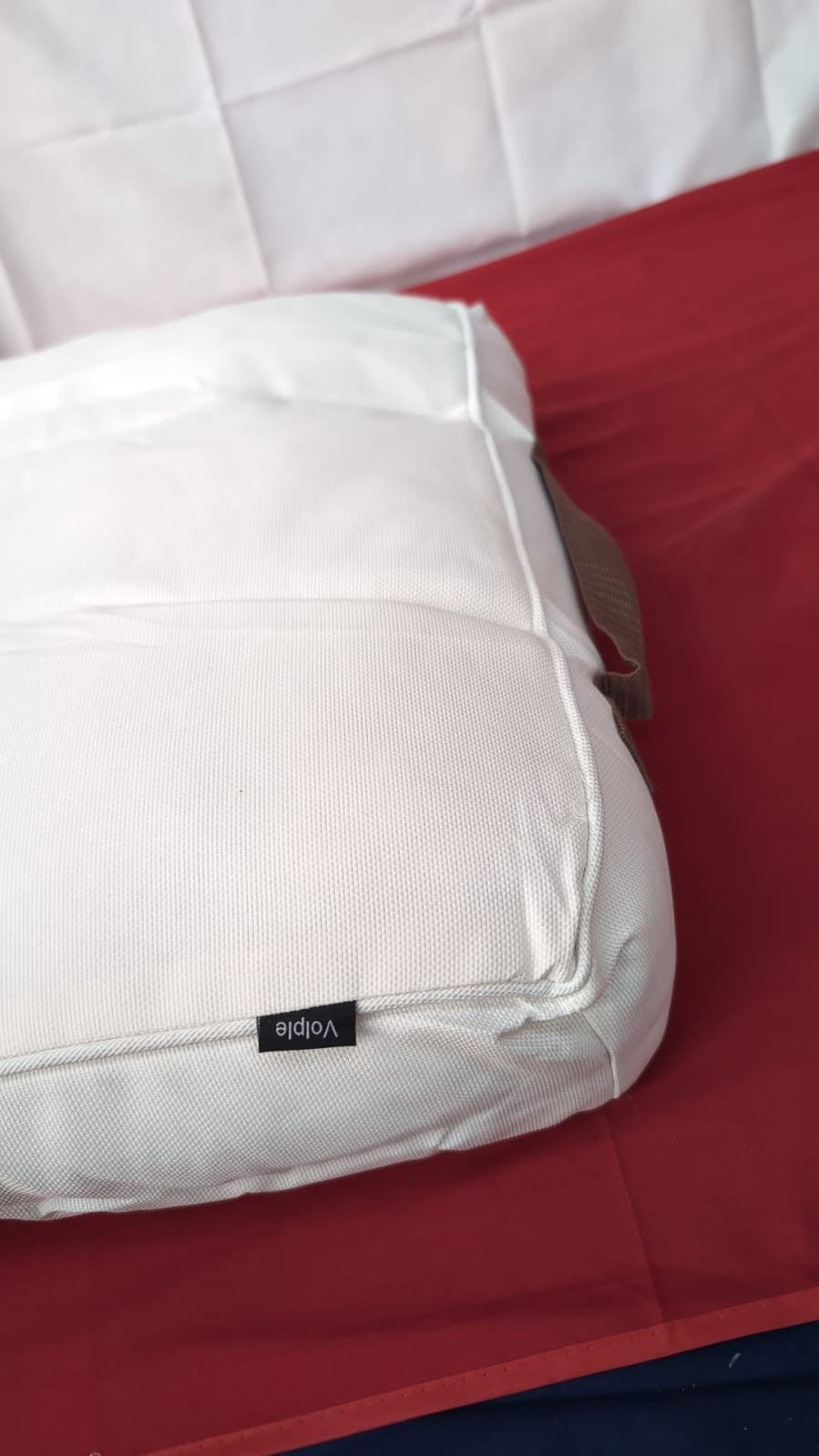 VOLPLE TRAVEL SEAT CUSHION 45CM X 45CM WHITE