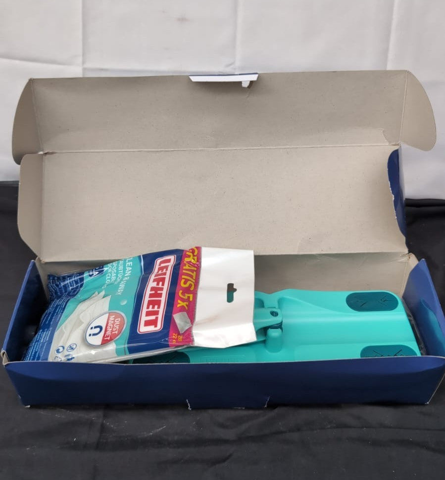 Leifheit Clean and Away Dusting Mop with 5 Dust Cloths(BOX DAMAGED)