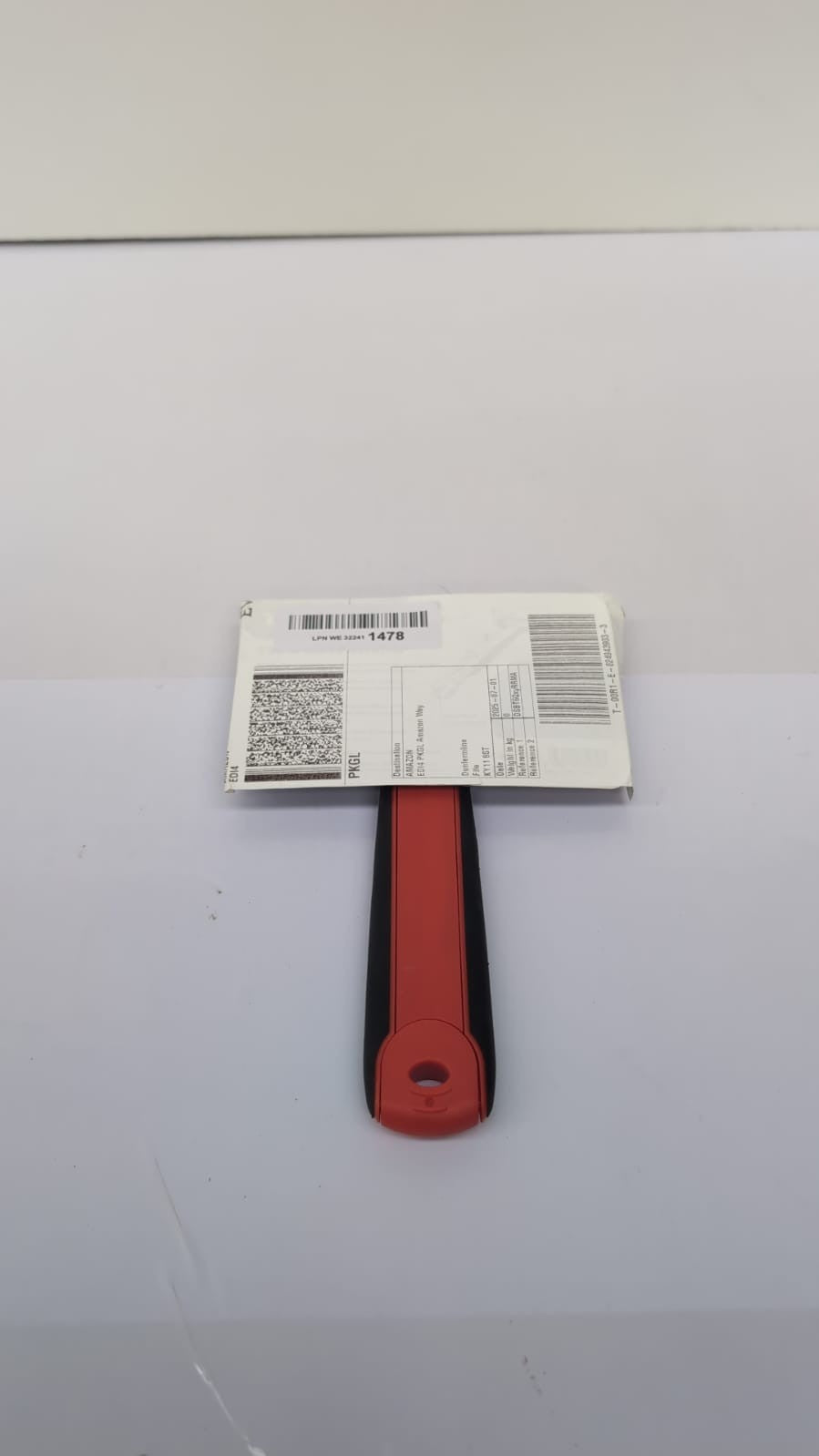 TIMCO Scraper - 100mm Tile & Glass Scraper(PACKAGING DAMAGED)