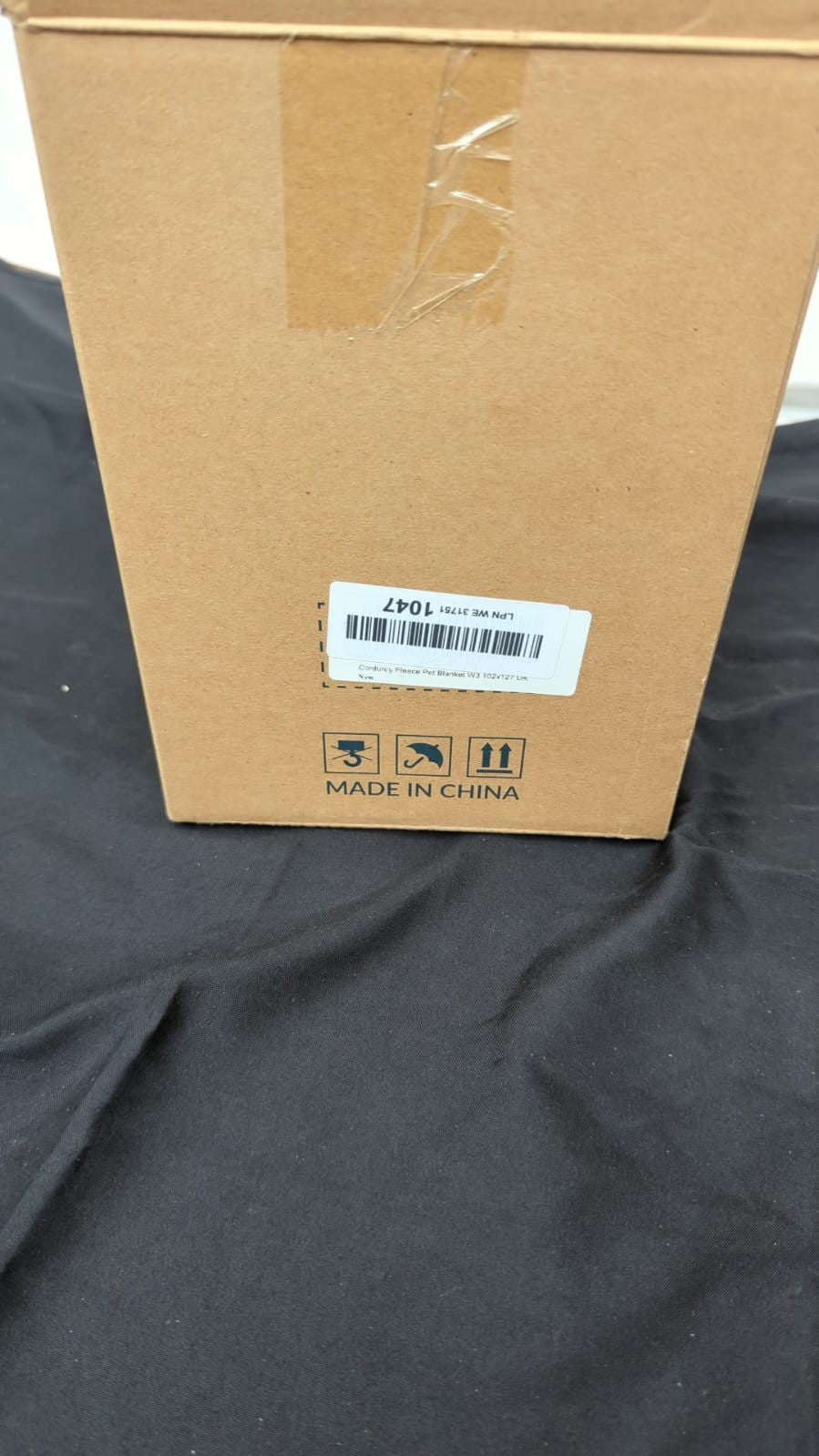 Bedsure Waterproof Dog Blanket Large - Corduroy ,Cream,(BOX OPENED)