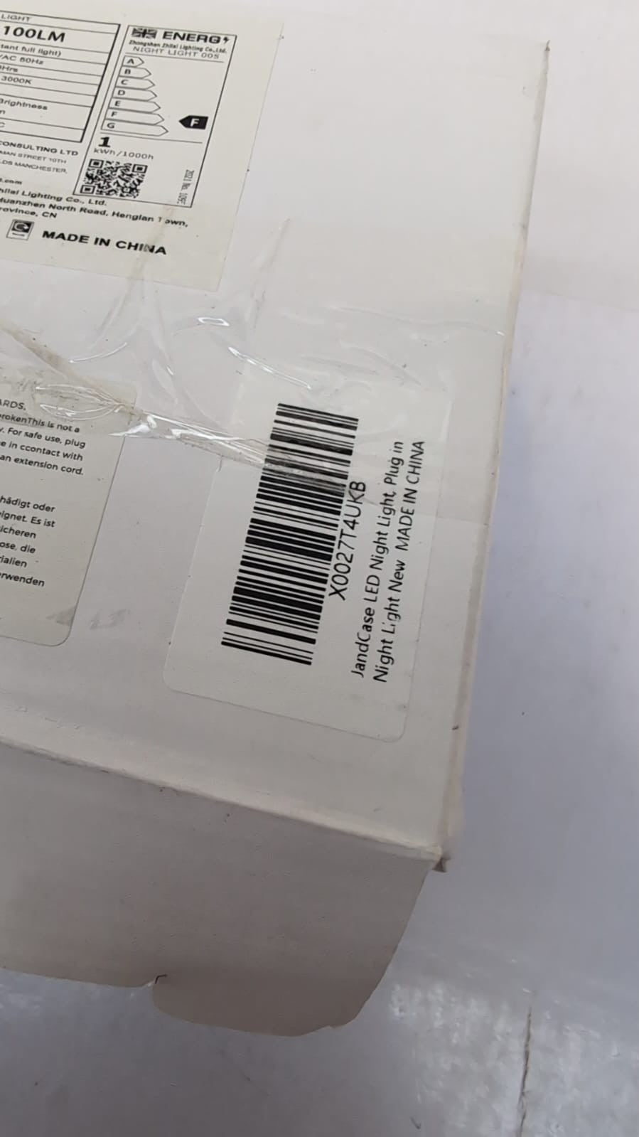 JandCase Night Light Plug in (BOX DAMAGED)